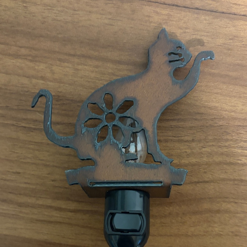 3/$15 SALE Cat Silhouette Night Light - Brown